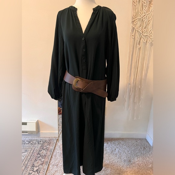 H&M Forest Green Maxi - Size S. BELT NOT INCLUDED - Picture 1 of 5